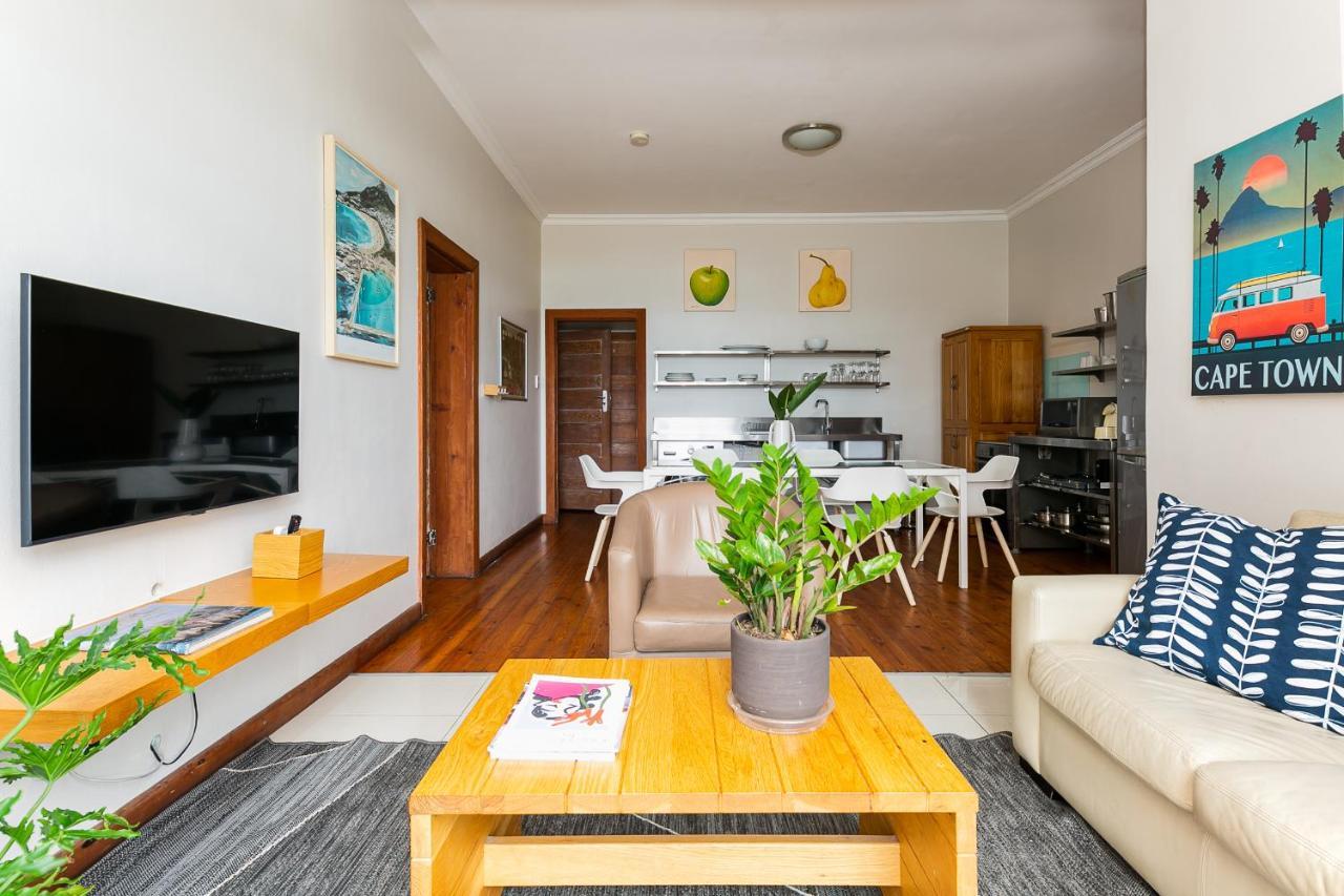Tidal Pool - Camps Bay Apartment