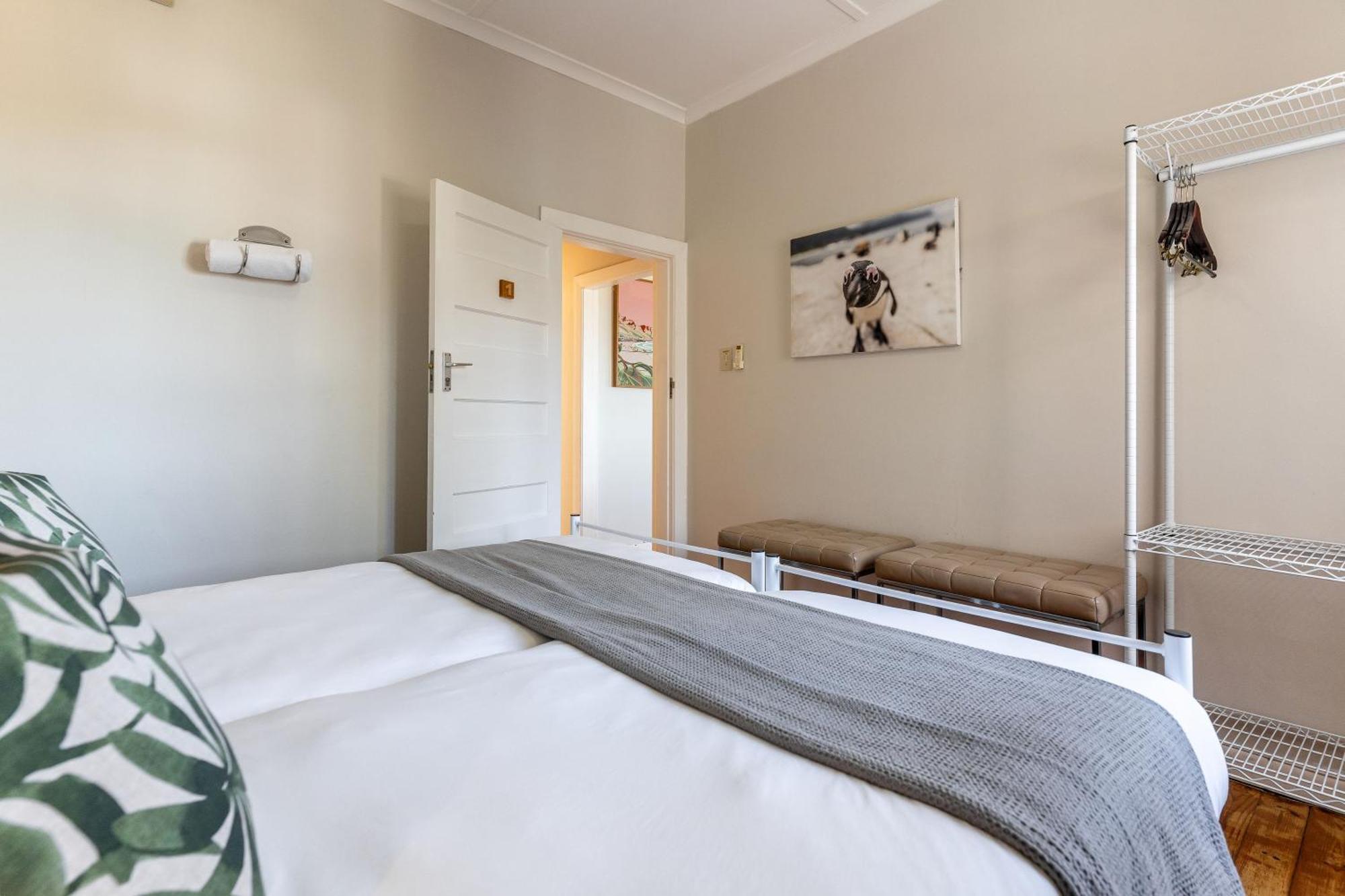 Tidal Pool - Camps Bay Apartment *