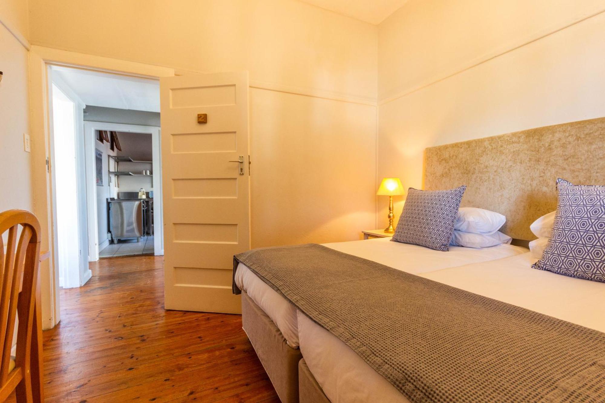 Camps Bay Village - Tidal Pool Apartment